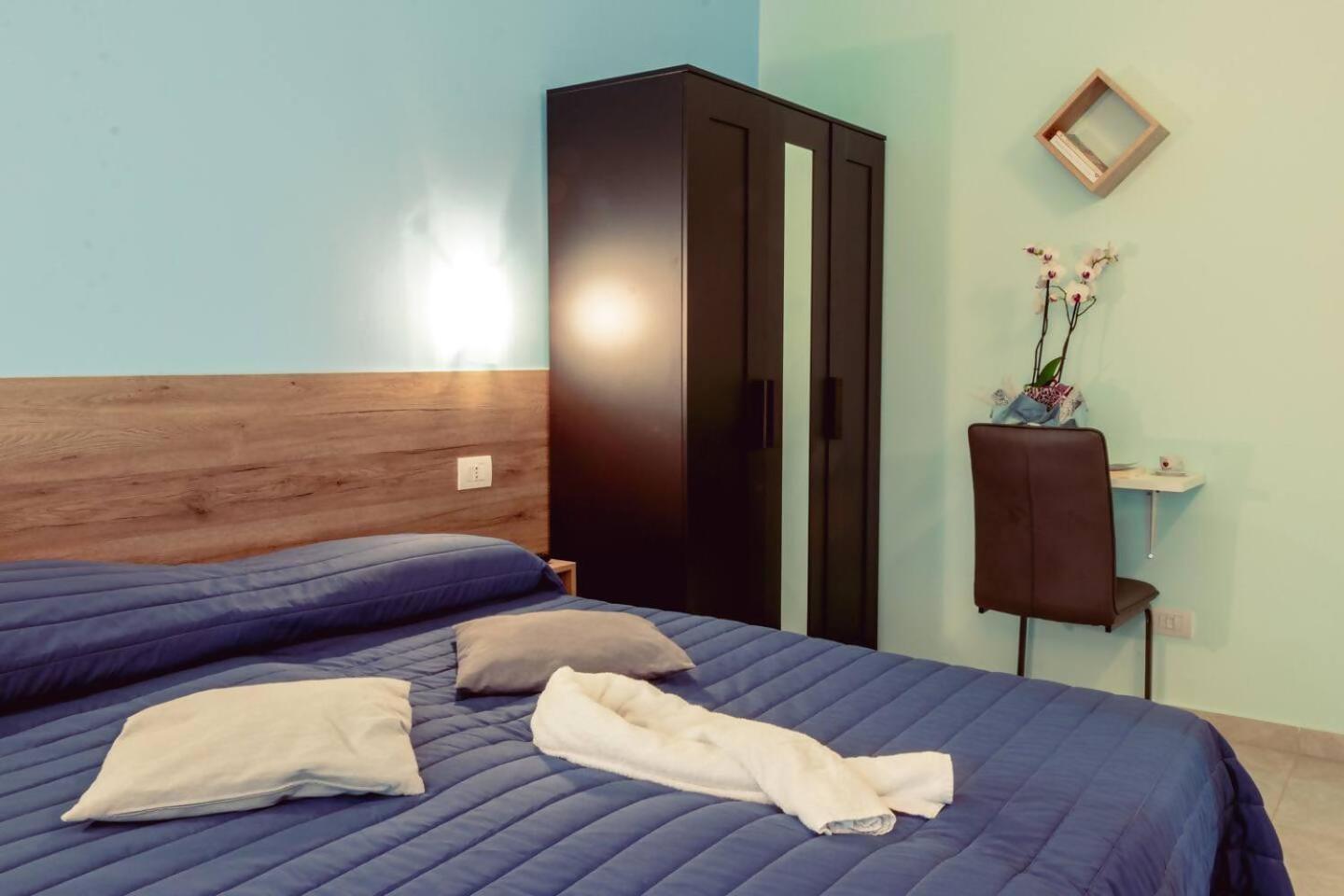 Orchidea For Touristshesperia Hosp Gasthof Modena