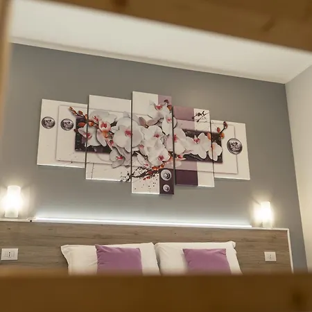 Affittacamere Orchidea For Tourists Hesperia Hosp Modena Exterior photo